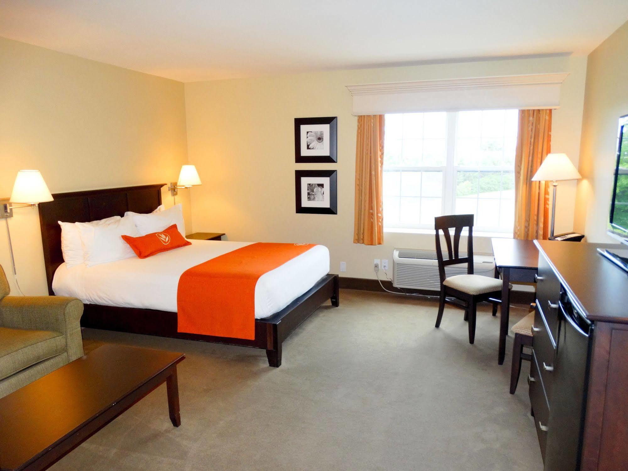 Amsterdam Inn & Suites Sussex Exteriér fotografie